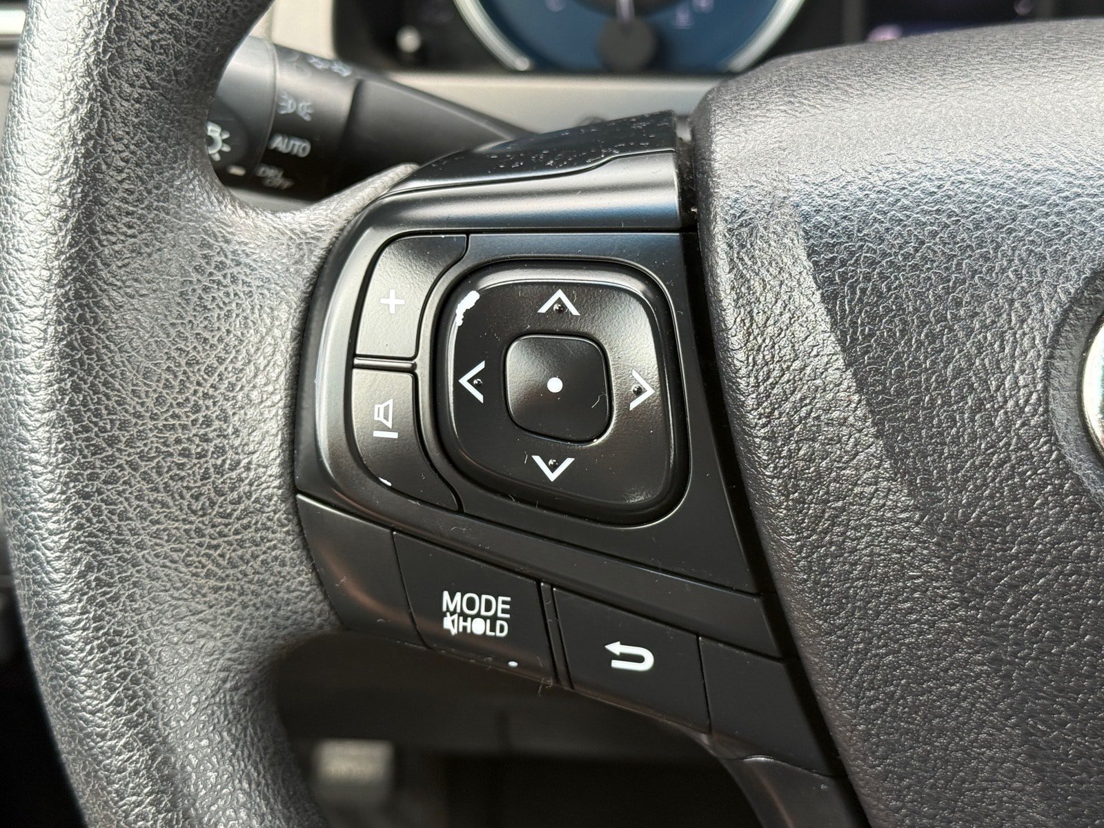 Used 2017 Toyota Camry LE FWD image 15