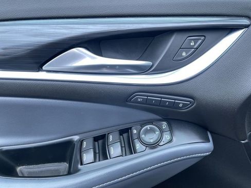 Used 2023 Buick Enclave Premium image 24