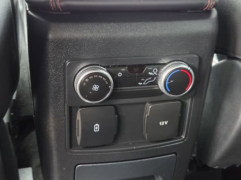 Used 2023 Ford Explorer ST-Line AWD/4WD image 17