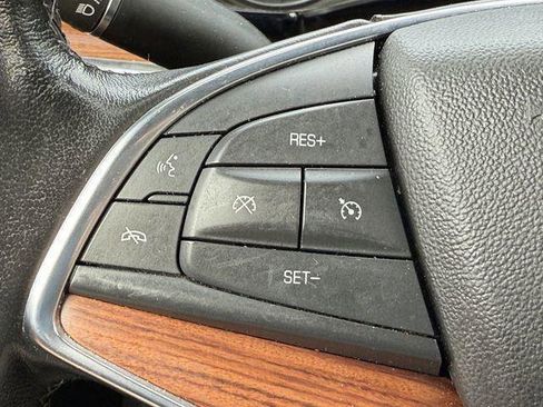 Used 2022 Cadillac XT5 Premium Luxury w/ LPO, Floor Liner Package image 23