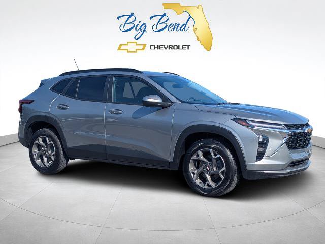 Certified 2025 Chevrolet Trax LT w/ Driver Confidence Package FWD image 1