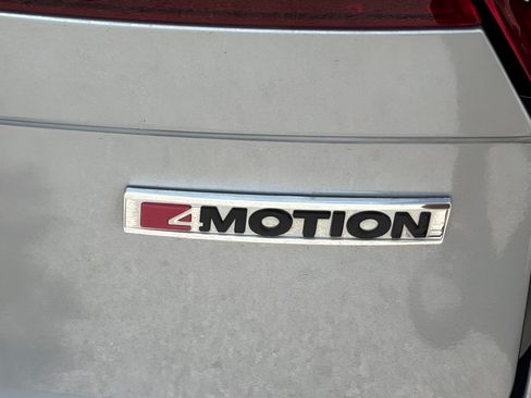 Used 2021 Volkswagen Tiguan SE R-Line AWD/4WD image 11