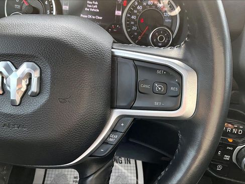 Used 2022 RAM 1500 Big Horn AWD/4WD image 17
