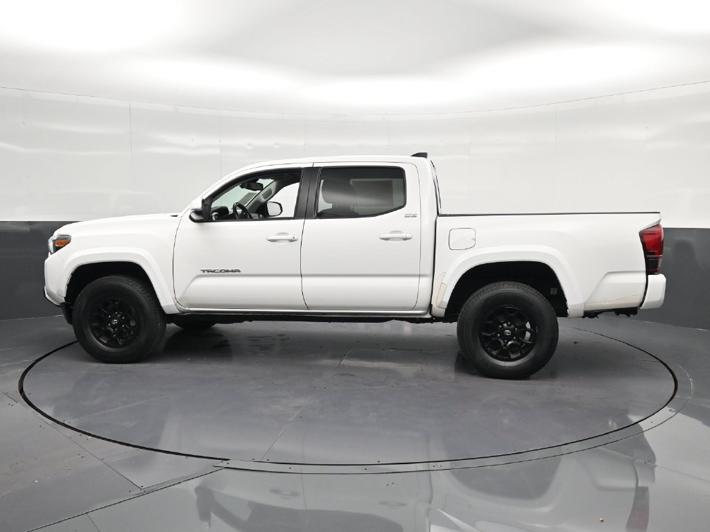 Used 2022 Toyota Tacoma SR5 w/ Technology Package RWD image 8