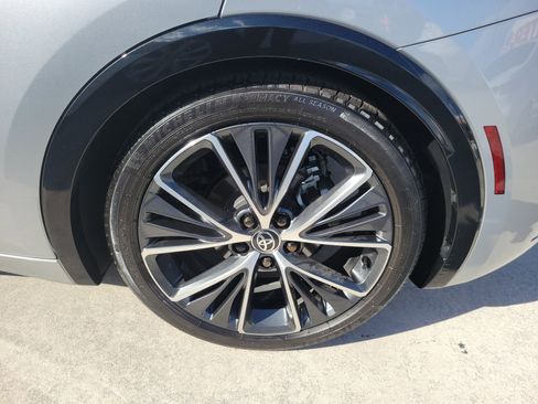 Used 2024 Toyota Prius XLE image 27