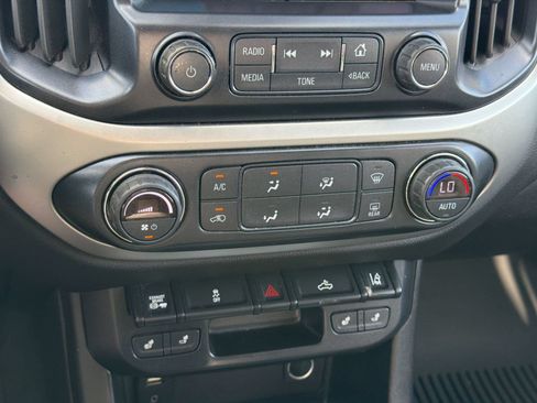 Used 2017 Chevrolet Colorado LT w/ Luxury Package, Chrome RWD image 17