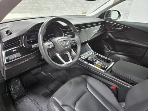Used 2023 Audi Q8 Premium w/ Convenience Package AWD/4WD image 13