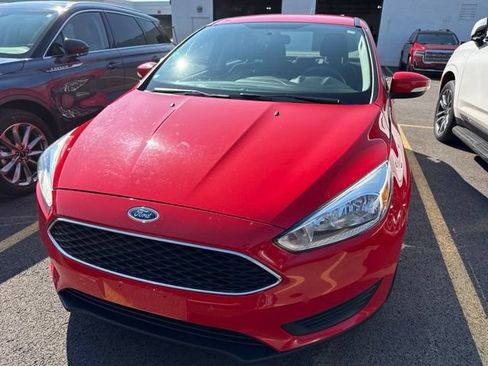 Used 2015 Ford Focus SE FWD image 8