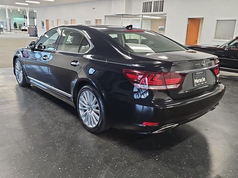 Used 2014 Lexus LS 460 w/ Comfort Package RWD image 7