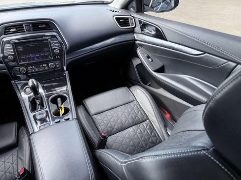 Used 2020 Nissan Maxima Platinum w/ Sport Mat Group image 21