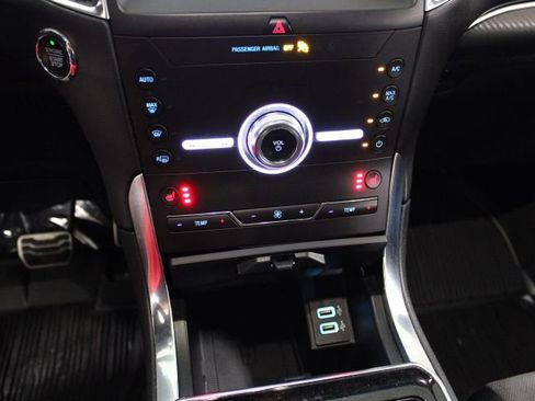 Used 2020 Ford Edge ST w/ Cold Weather Package image 26