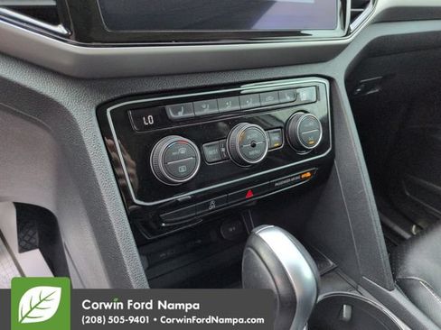 Used 2022 Volkswagen Atlas SEL AWD/4WD image 17