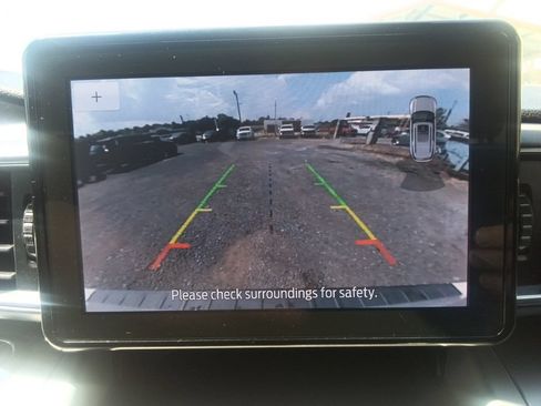 Used 2021 Ford Explorer XLT w/ Equipment Group 202A RWD image 26