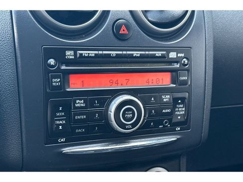 Used 2013 Nissan Rogue S image 20