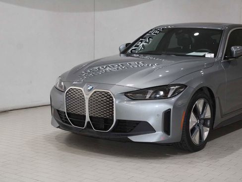 Certified 2025 BMW i4 eDrive40 image 2