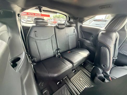 Used 2023 Toyota Sienna XSE w/ XSE Plus Package AWD/4WD image 22