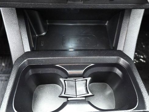 Used 2022 Toyota Tacoma TRD Off-Road w/ Technology Package image 16