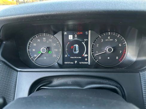 Used 2020 Land Rover Range Rover Velar R-Dynamic S image 41