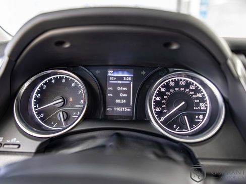 Used 2020 Toyota Camry SE FWD image 22