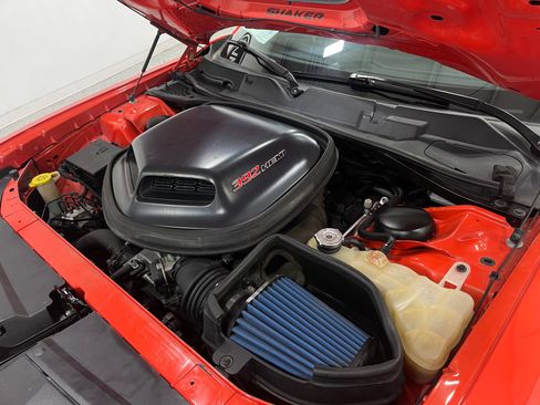 Used 2018 Dodge Challenger R/T Scat Pack RWD image 27