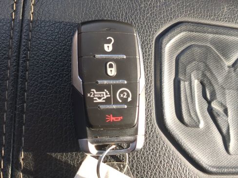 Used 2025 RAM 1500 Laramie image 25