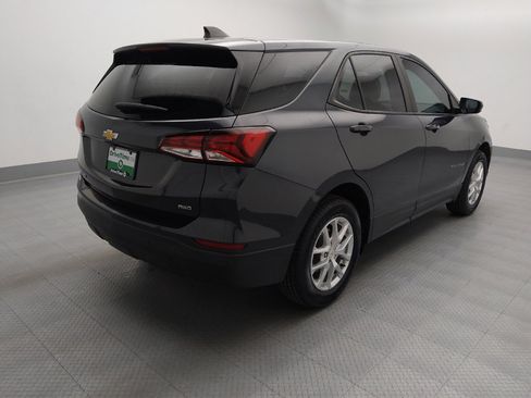 Used 2022 Chevrolet Equinox LS AWD/4WD image 9