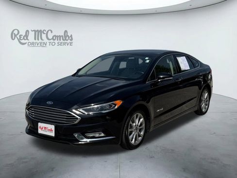 Used 2017 Ford Fusion SE w/ Equipment Group 602A image 1