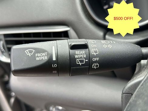 Used 2018 Maserati Levante AWD/4WD image 30
