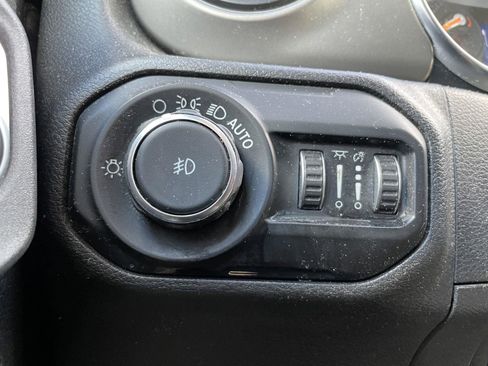 Used 2021 Jeep Wrangler Unlimited Sport image 27