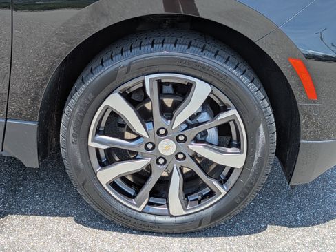 Used 2023 Chevrolet Equinox Premier FWD image 11