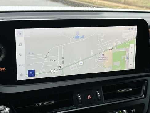 Used 2025 Lexus ES 300h ES 300h image 18