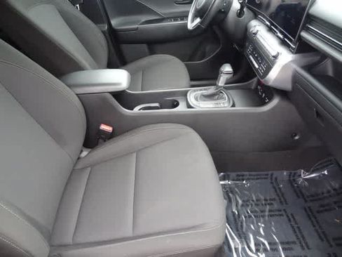 Used 2024 Hyundai Kona SEL AWD/4WD image 13