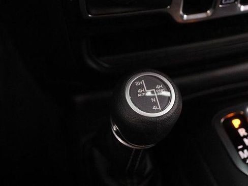 Used 2025 Jeep Wrangler Unlimited Sahara AWD/4WD image 20