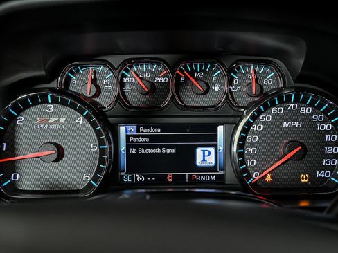 Used 2016 Chevrolet Silverado 1500 LTZ Z71 w/ LTZ Plus Package AWD/4WD image 18