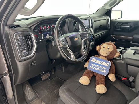 Used 2021 Chevrolet Silverado 1500 LT AWD/4WD image 9