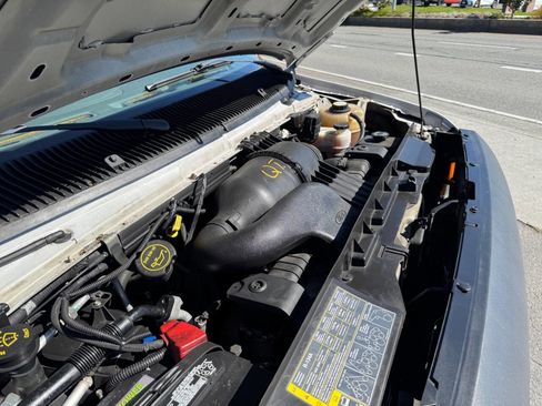 Used 2008 Ford E-150 and Econoline 150 image 12