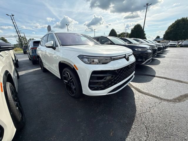 New 2026 Volkswagen Tiguan SEL R-Line AWD/4WD image 1