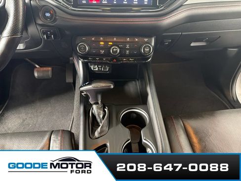 Used 2024 Dodge Durango GT AWD/4WD image 17