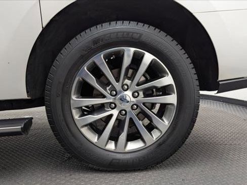 Used 2018 Ford Expedition Max Limited w/ Equipment Group 301A RWD image 31
