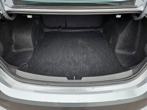 Used 2023 Chevrolet Malibu LT image 6