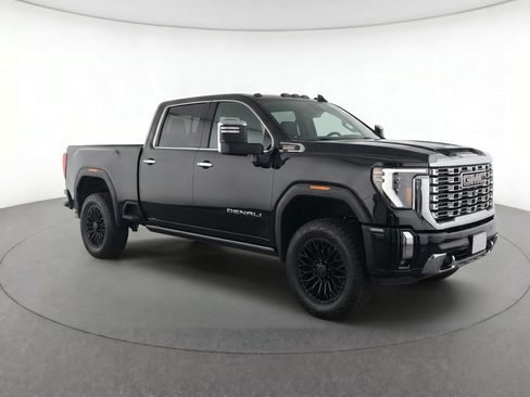 Used 2024 GMC Sierra 2500 Denali Ultimate AWD/4WD image 2