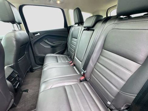 Used 2017 Ford Escape SE w/ SE Leather Comfort Package AWD/4WD image 22