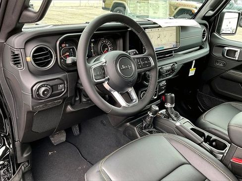 New 2026 Jeep Wrangler Sahara image 5