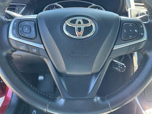 Used 2016 Toyota Camry XSE FWD image 18