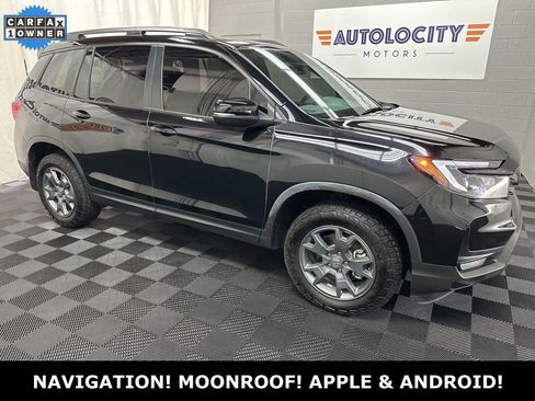 Used 2025 Honda Passport TrailSport image 1