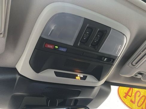 Used 2024 Subaru Crosstrek 2.0i Premium image 19