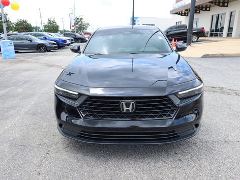 Used 2023 Honda Accord Sport image 9
