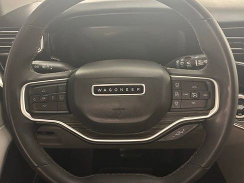 Used 2022 Jeep Wagoneer Series III w/ Rear Seat Video Group 1 AWD/4WD image 30