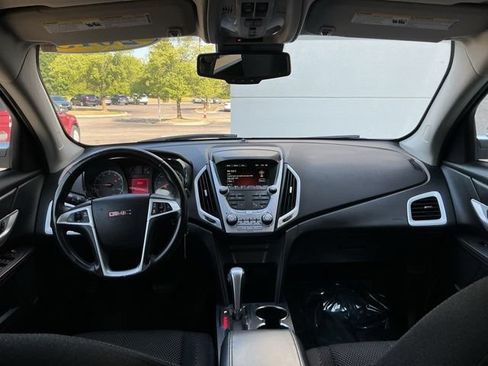 Used 2015 GMC Terrain SLE w/ Chrome Edition FWD image 2