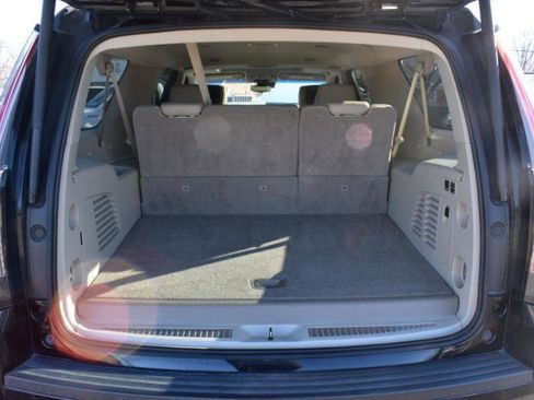 Used 2019 Cadillac Escalade ESV Luxury image 7